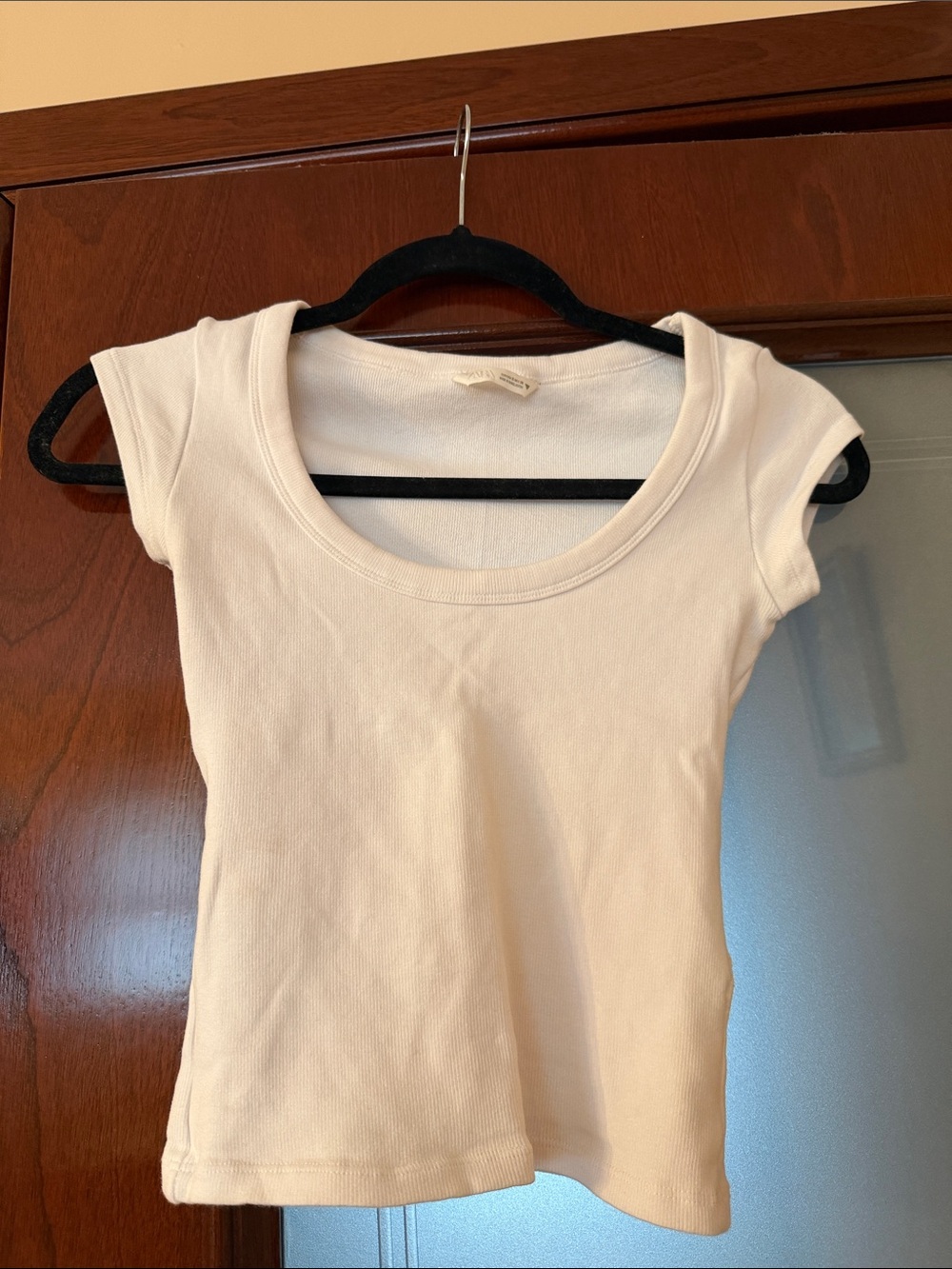 Zara white Scoop Neck Short Sleeve Top